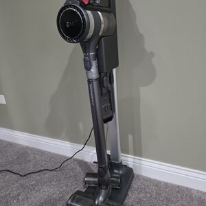 LG Cordless Vacuum - Black and Silver